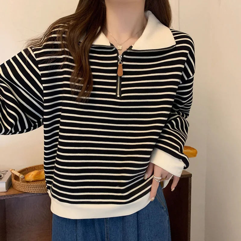 Sweat Femme Marinière avec Col Montant Zippé – Manches Longues, Coupe Ample Oversize