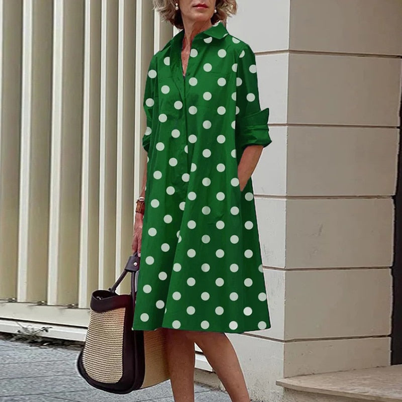 Robe chemise mi-longue col rabattu et poches - Collection 2024